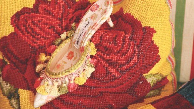 Manolo: The Boy Who Made Shoes for Lizards_6